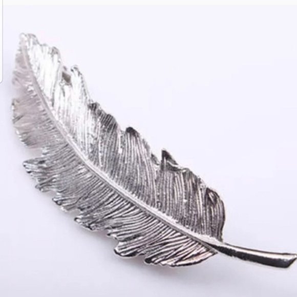 Brandy Melville Silver Feather Leaf BOHO Hair Clip - Picture 2 of 6